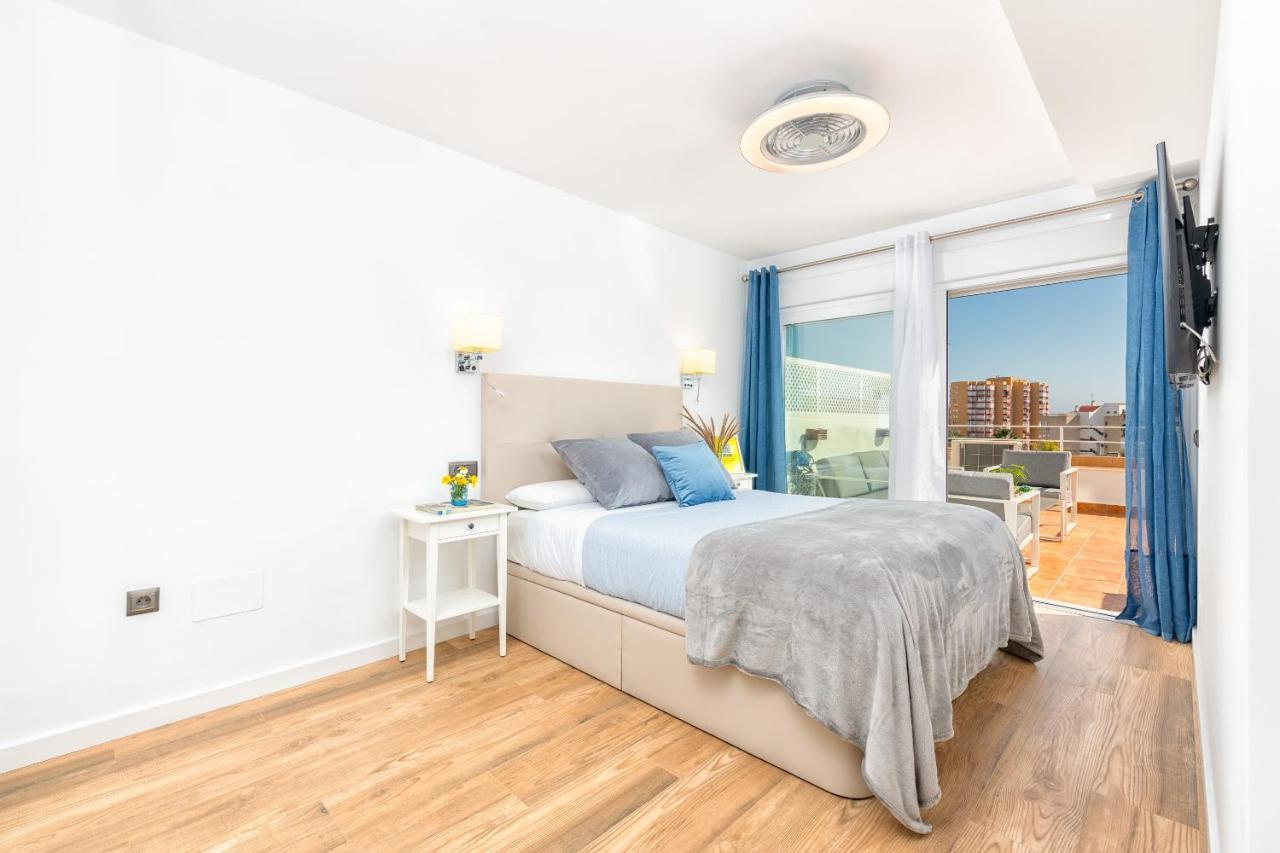 Lola Playa Puerto Marina Appartement Benalmádena Buitenkant foto